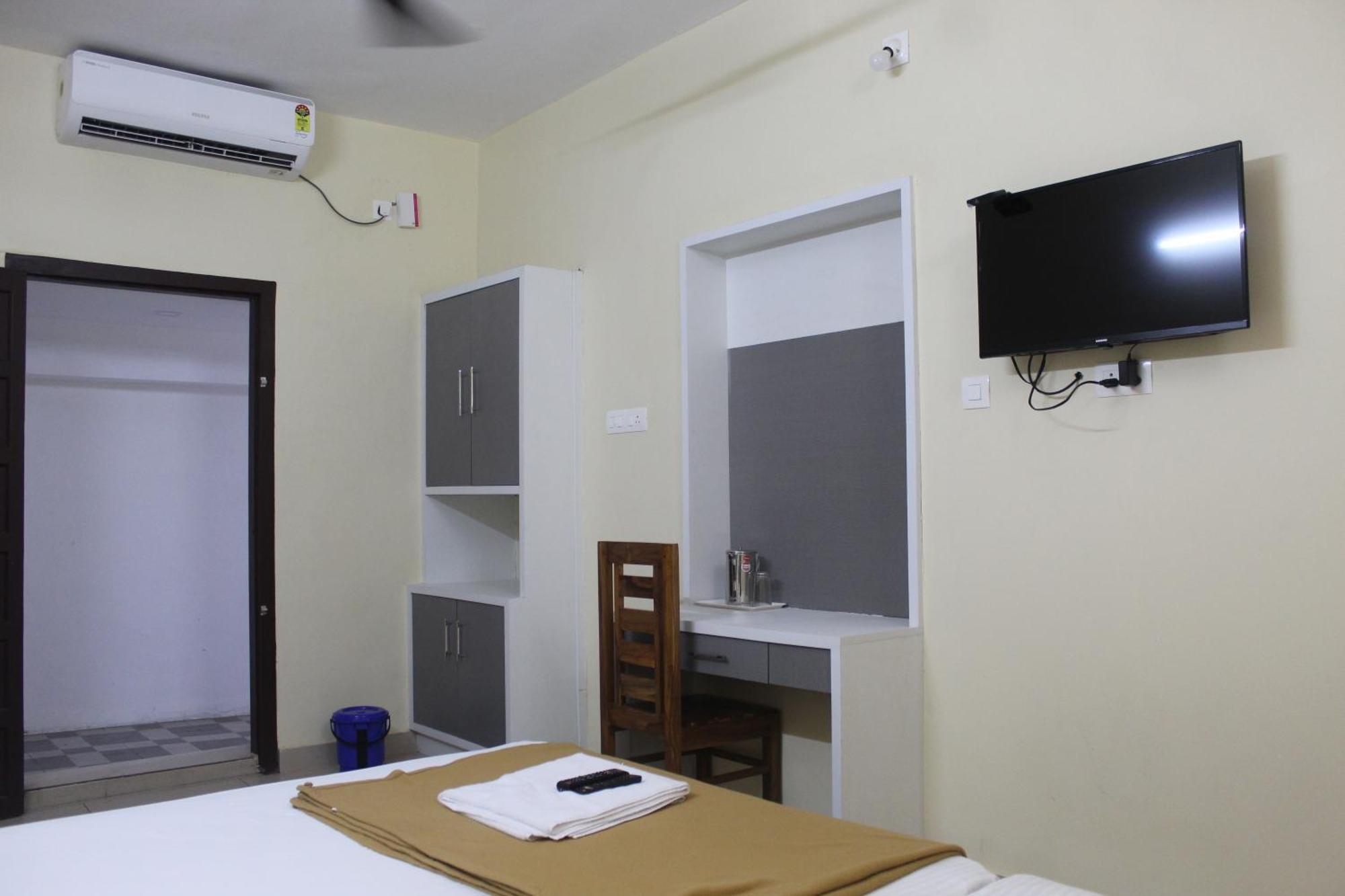 Anna Hotel Thiruvananthapuram Exterior photo